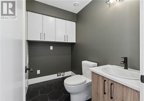 69 Guy Street, Shediac, NB - Indoor Photo Showing Bathroom