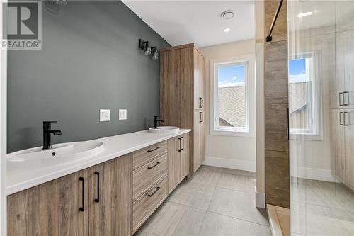 69 Guy Street, Shediac, NB - Indoor Photo Showing Bathroom