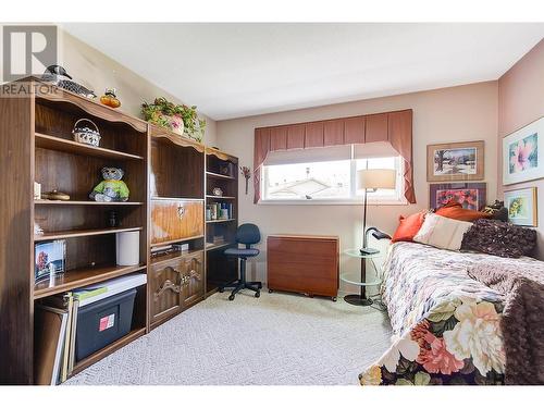 1255 Raymer Avenue Unit# 573, Kelowna, BC - Indoor Photo Showing Bedroom