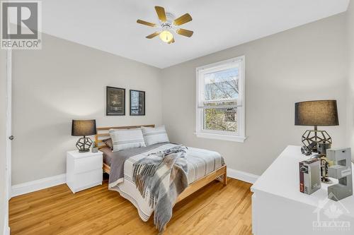 97 Reid Avenue, Ottawa, ON - Indoor Photo Showing Bedroom