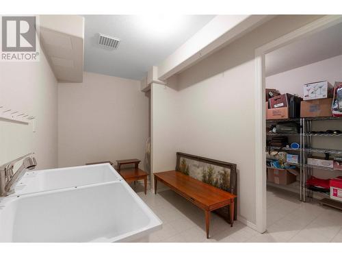 2602 Golf Course Drive, Blind Bay, BC - Indoor Photo Showing Bathroom