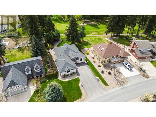 2602 Golf Course Drive, Blind Bay, BC - Outdoor With Backyard