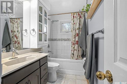 1705 Richardson Road, Saskatoon, SK - Indoor Photo Showing Bathroom