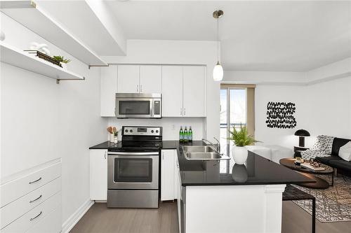 58 Macaulay Avenue|Unit #302, Toronto, ON - Indoor Photo Showing Kitchen With Double Sink With Upgraded Kitchen