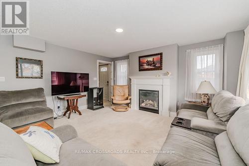 20 Grandview Avenue, Cambridge, ON - Indoor Photo Showing Living Room With Fireplace