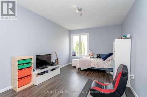 100 - 700 Osgoode Drive, London, ON - Indoor Photo Showing Other Room