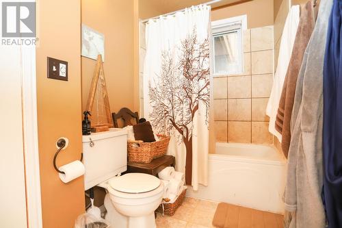 124 Trelawne Ave, Sault Ste. Marie, ON - Indoor Photo Showing Bathroom