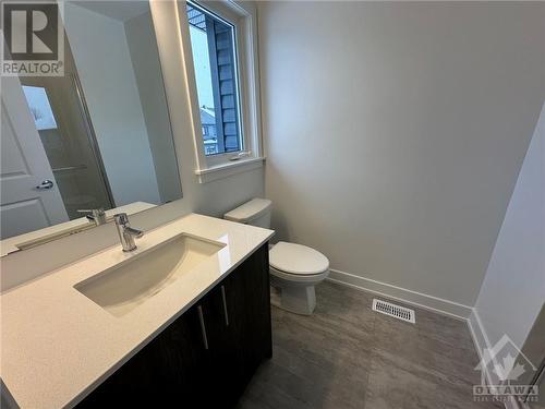 92 Nettle Crescent, Ottawa, ON - Indoor Photo Showing Bathroom