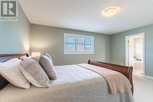 45 Bellagio Avenue, Hamilton, ON - Indoor Photo Showing Bedroom
