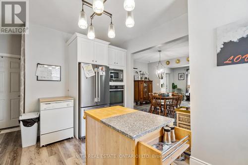 358 Davis Street, Sarnia, ON - Indoor Photo Showing Kitchen