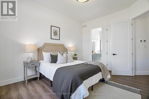80 Queen Street, North Middlesex, ON - Indoor Photo Showing Bedroom