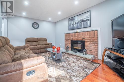 3239 Pinemeadow Drive, Burlington, ON - Indoor Photo Showing Living Room With Fireplace
