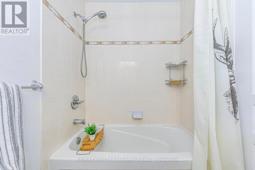 905 - 3515 Kariya Drive, Mississauga, ON - Indoor Photo Showing Bathroom