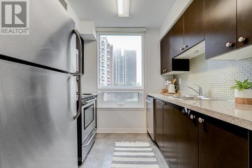 503 - 3 Michael Power Place, Toronto, ON - Indoor Photo Showing Kitchen
