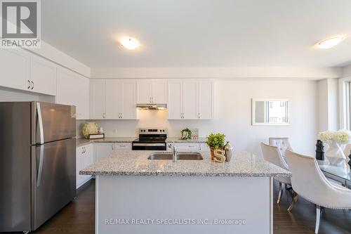 32 Camino Real Drive, Caledon, ON - Indoor Photo Showing Kitchen With Stainless Steel Kitchen