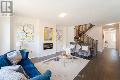 32 Camino Real Drive, Caledon, ON - Indoor Photo Showing Living Room With Fireplace