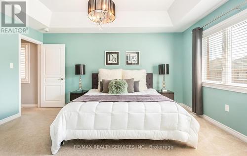 30 Fieldstone Lane Avenue, Caledon, ON - Indoor Photo Showing Bedroom