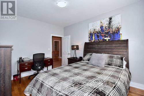9661 Bathurst Street, Richmond Hill, ON - Indoor Photo Showing Bedroom