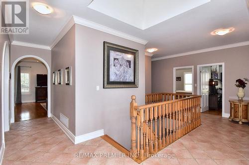 9661 Bathurst Street, Richmond Hill, ON - Indoor Photo Showing Other Room