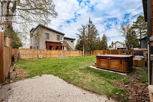 60 Valley Road, Whitchurch-Stouffville, ON - Outdoor With Deck Patio Veranda