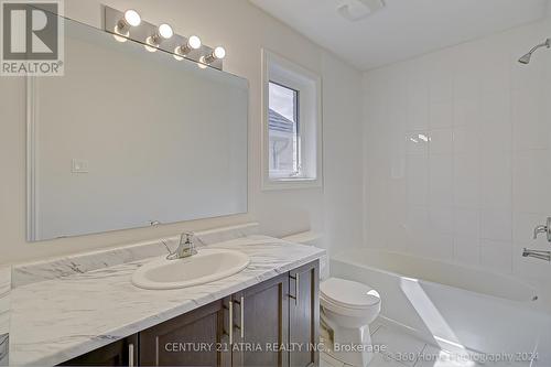 5 Clear Spring Avenue, Georgina, ON - Indoor Photo Showing Bathroom