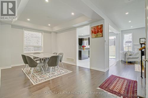 5 Clear Spring Avenue, Georgina, ON - Indoor Photo Showing Dining Room