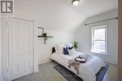 260 Westcott Street, Peterborough, ON - Indoor Photo Showing Bedroom