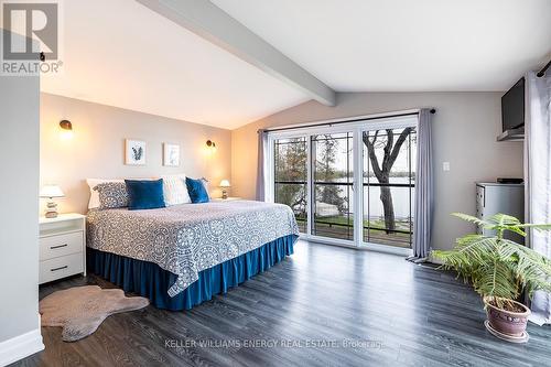669 Fire Route 1, Smith-Ennismore-Lakefield, ON - Indoor Photo Showing Bedroom