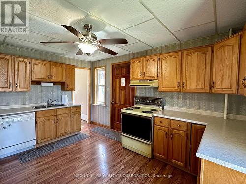 63 Robinson Street, Peterborough (Ashburnham), ON - Indoor Photo Showing Kitchen With Double Sink