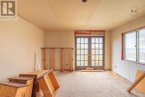 5461 Lakeshore Drive, Hamilton Township, ON - Indoor Photo Showing Other Room