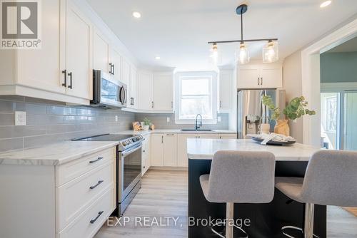 41 Toronto Street, Cramahe, ON - Indoor Photo Showing Kitchen With Upgraded Kitchen