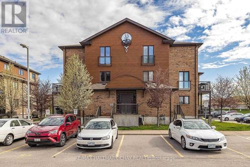 5 - 33 Madelaine Drive, Barrie, ON - Outdoor