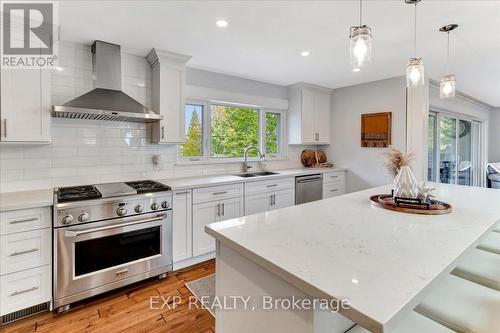 35 Indian Trail, Collingwood, ON - Indoor Photo Showing Kitchen With Upgraded Kitchen