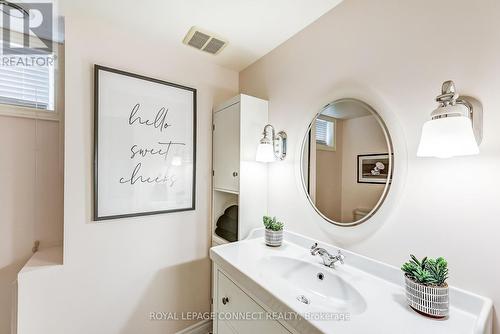 36 Leverhume Cres, Toronto, ON - Indoor Photo Showing Bathroom