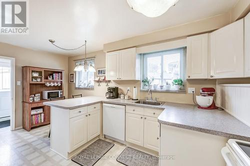 36 Leverhume Cres, Toronto, ON - Indoor Photo Showing Kitchen