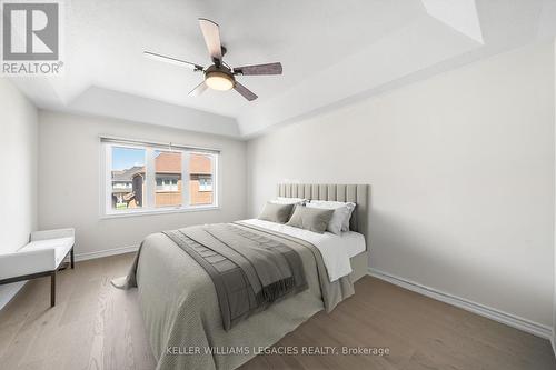 32 Coho Drive, Whitby, ON - Indoor Photo Showing Bedroom