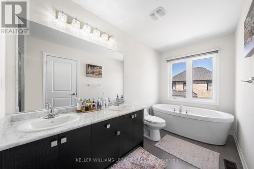 32 Coho Drive, Whitby, ON - Indoor Photo Showing Bathroom
