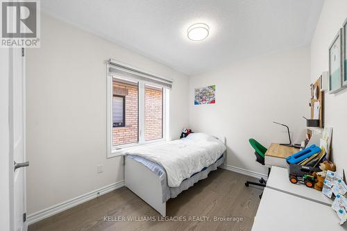 32 Coho Drive, Whitby, ON - Indoor Photo Showing Bedroom