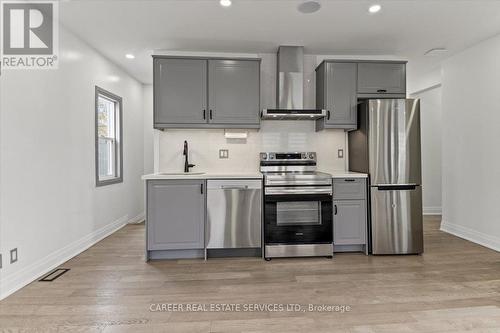 226 Verdun Road, Oshawa, ON - Indoor Photo Showing Kitchen