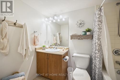 509 - 1600 Charles Street, Whitby, ON - Indoor Photo Showing Bathroom