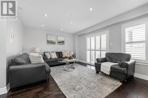 61 Bashir Street, Vaughan, ON - Indoor Photo Showing Living Room
