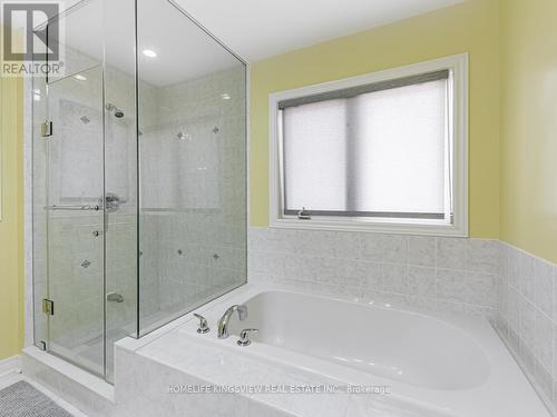 87 Willoughby Way, New Tecumseth, ON - Indoor Photo Showing Bathroom