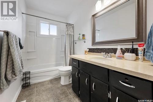 463 Sangster Boulevard, Regina, SK - Indoor Photo Showing Bathroom