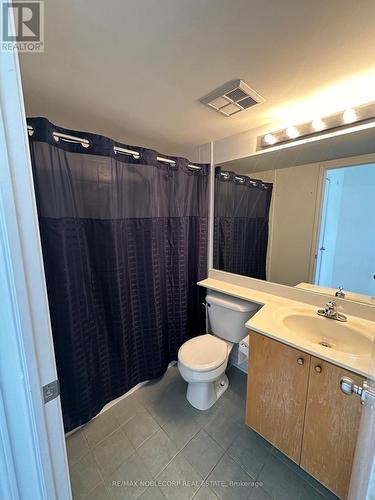 208 - 1029 King Street W, Toronto, ON - Indoor Photo Showing Bathroom
