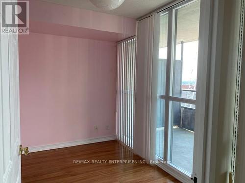 2601 - 23 Hollywood Avenue, Toronto, ON - Indoor Photo Showing Other Room