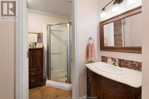 252 Dalhousie Street Unit# 203, Amherstburg, ON - Indoor Photo Showing Bathroom