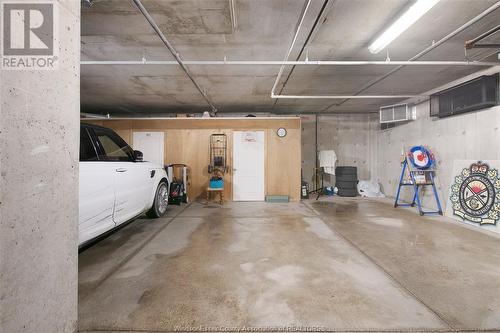 252 Dalhousie Street Unit# 203, Amherstburg, ON - Indoor Photo Showing Garage
