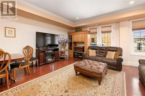 252 Dalhousie Street Unit# 203, Amherstburg, ON - Indoor Photo Showing Living Room