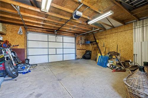 176 East Avenue N, Hamilton, ON - Indoor Photo Showing Garage