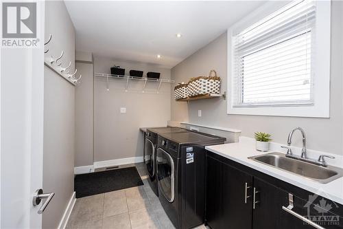 1613 Magic Morning Way, Greely, ON - Indoor Photo Showing Laundry Room